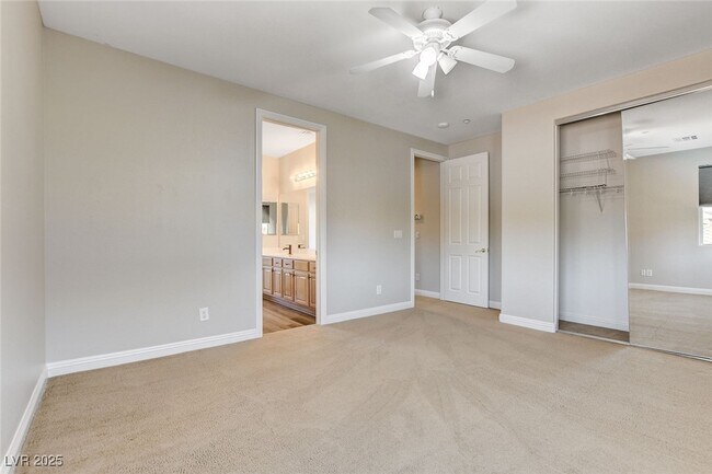 Building Photo - 2411 Winter Cliffs St
