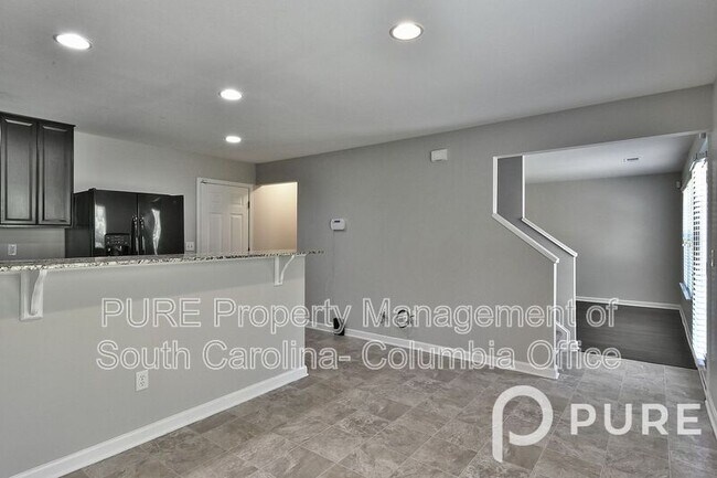 Building Photo - 340 Longfellows Ln