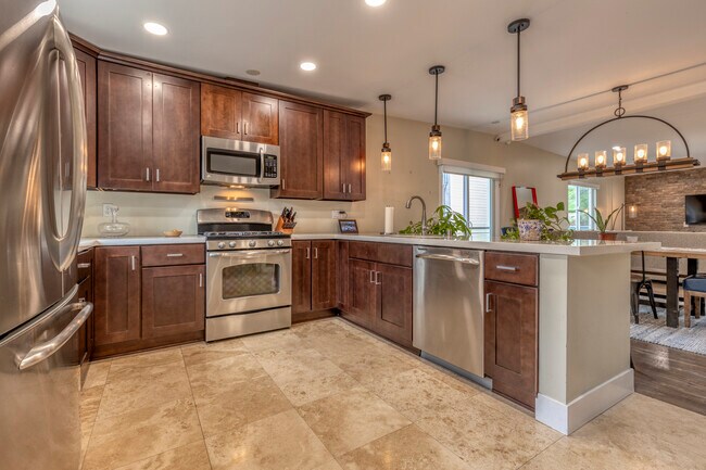 Building Photo - 3805 Keating St