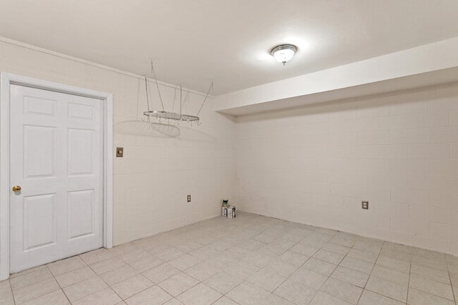 Building Photo - 1505 Michaux Rd