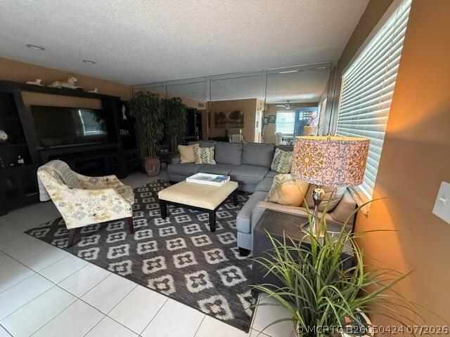 Building Photo - 805 Normandy Trail