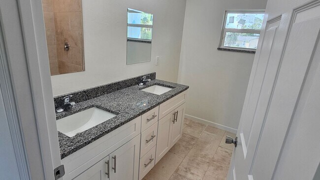 Building Photo - ASK US ABOUT FREE RENT!!-BRAND NEW HOME- M...