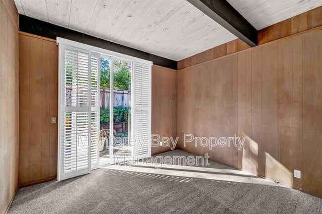 Building Photo - 635 Grace St