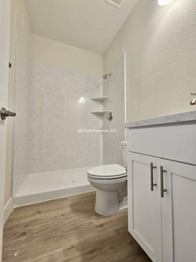 Building Photo - 445 Golden Gate Ct