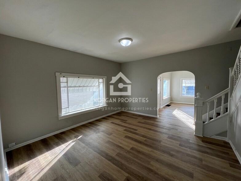 Building Photo - 206 N 17th St