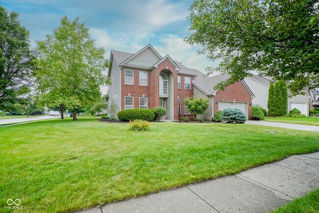 Building Photo - 14170 Royalwood Dr