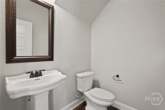 Building Photo - 504 Potter Stone Square