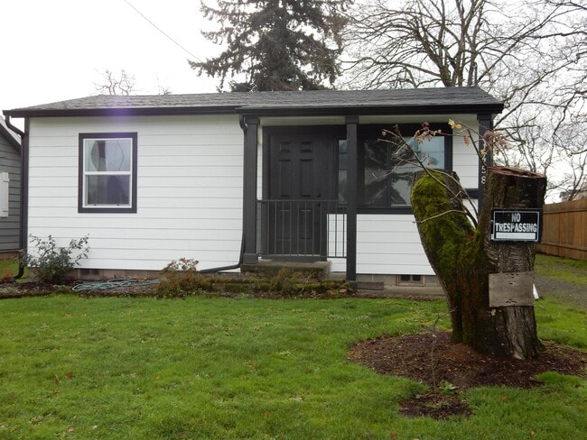 Building Photo - 1458 E Cleveland St