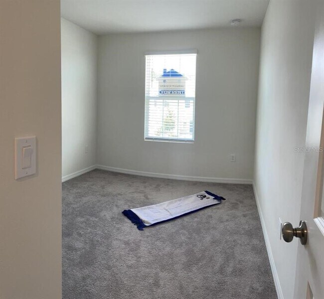 Building Photo - 2134 Crystal Bell St