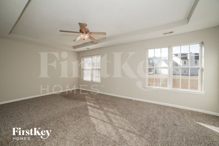 Building Photo - 7466 Hilltop Way