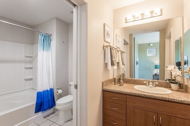 Building Photo - EPIC REA:  2BR/2B Beautiful Condo w/ 2 Parking Spaces in the Heart of Emeryville