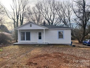 Building Photo - 1831 13th Ave SW