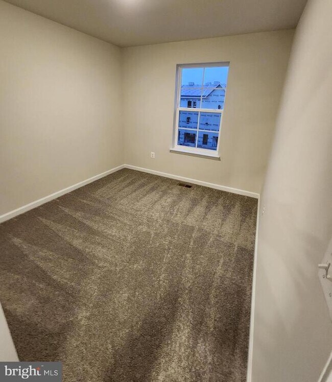 Building Photo - 117 Canning Rd