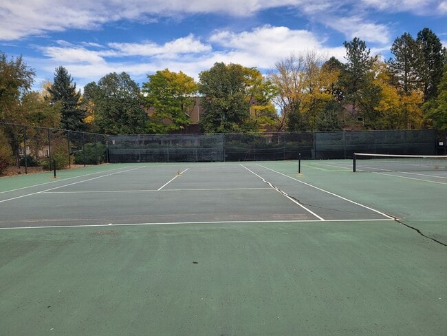 Building Photo - Fresh Boulder 1 Bedroom Condo for Rent with Pool, Tennis and Fitness Center in Hunter Creek