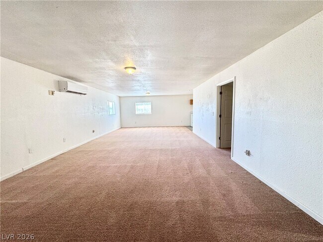 Building Photo - 1130 N Leslie St