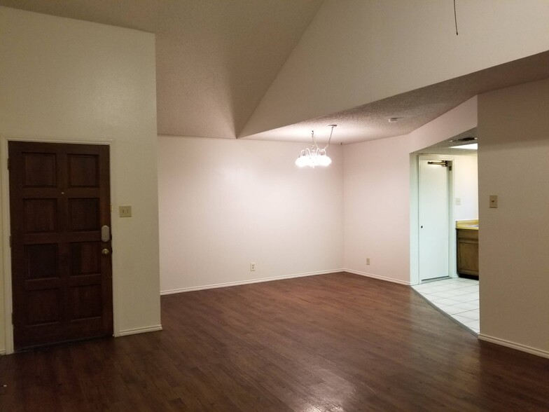 Dining area open to kitchen and living room - 7235 Rimwood St