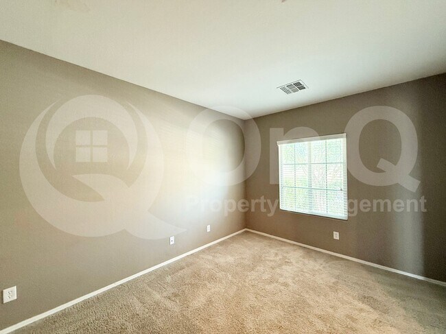 Building Photo - 5495 W Victory Way