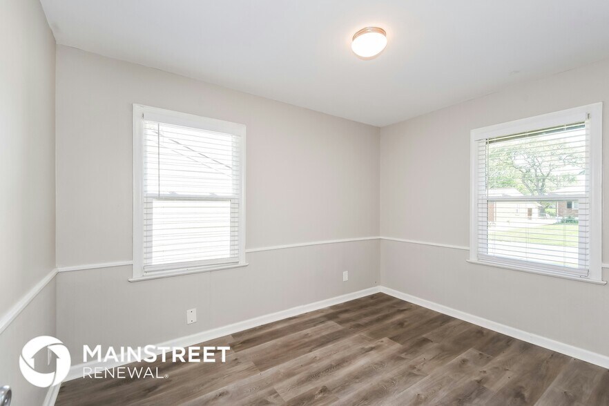 Building Photo - 205 De Smet Dr