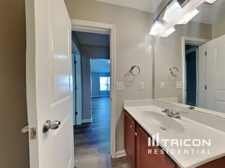 Building Photo - 1609 Brownairs Ln