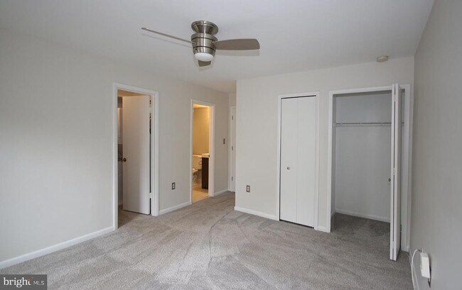 Building Photo - 3801 Ski Lodge Dr