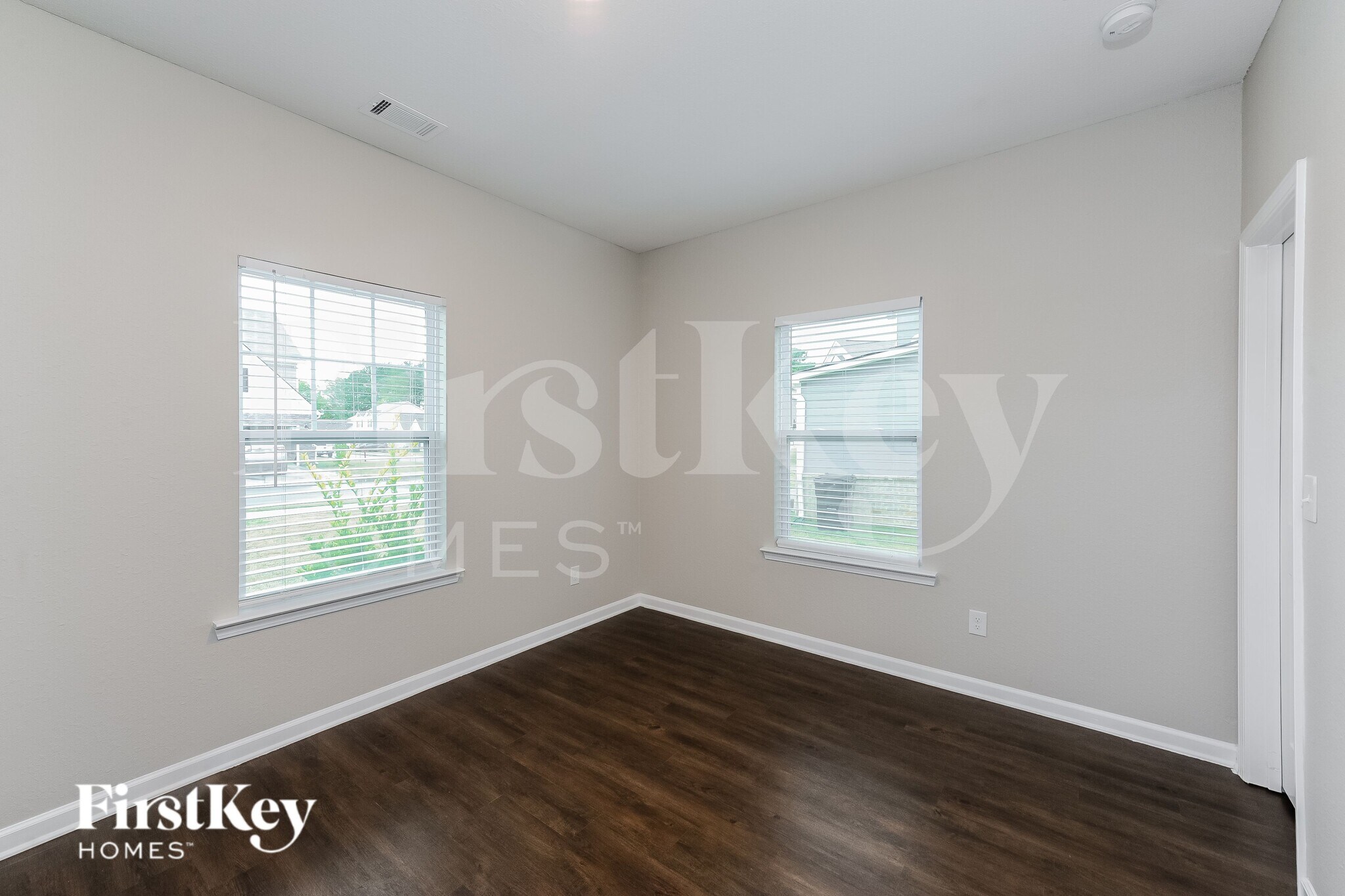 Building Photo - 124 Innis Brk Cir SW