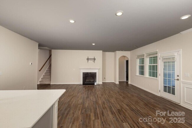 Building Photo - 12926 Canterbury Castle Dr