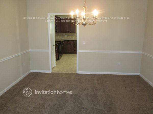 Building Photo - 4377 Gateview Dr SW