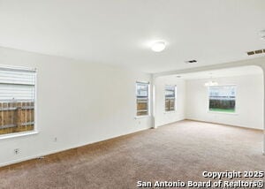 Building Photo - 406 English Saddle