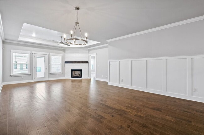 Building Photo - 411 Raleigh Elm Dr