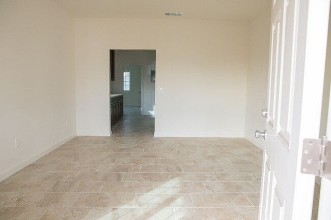 Building Photo - Newly built in El Monte