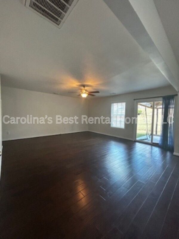 Building Photo - 148 Mariscat Pl