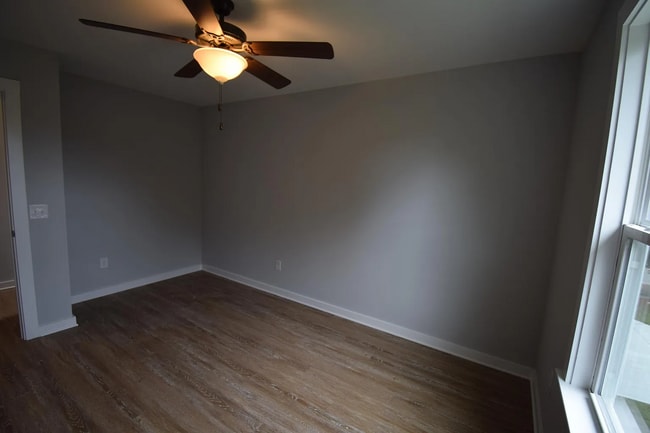 Building Photo - 1905 Grayson St