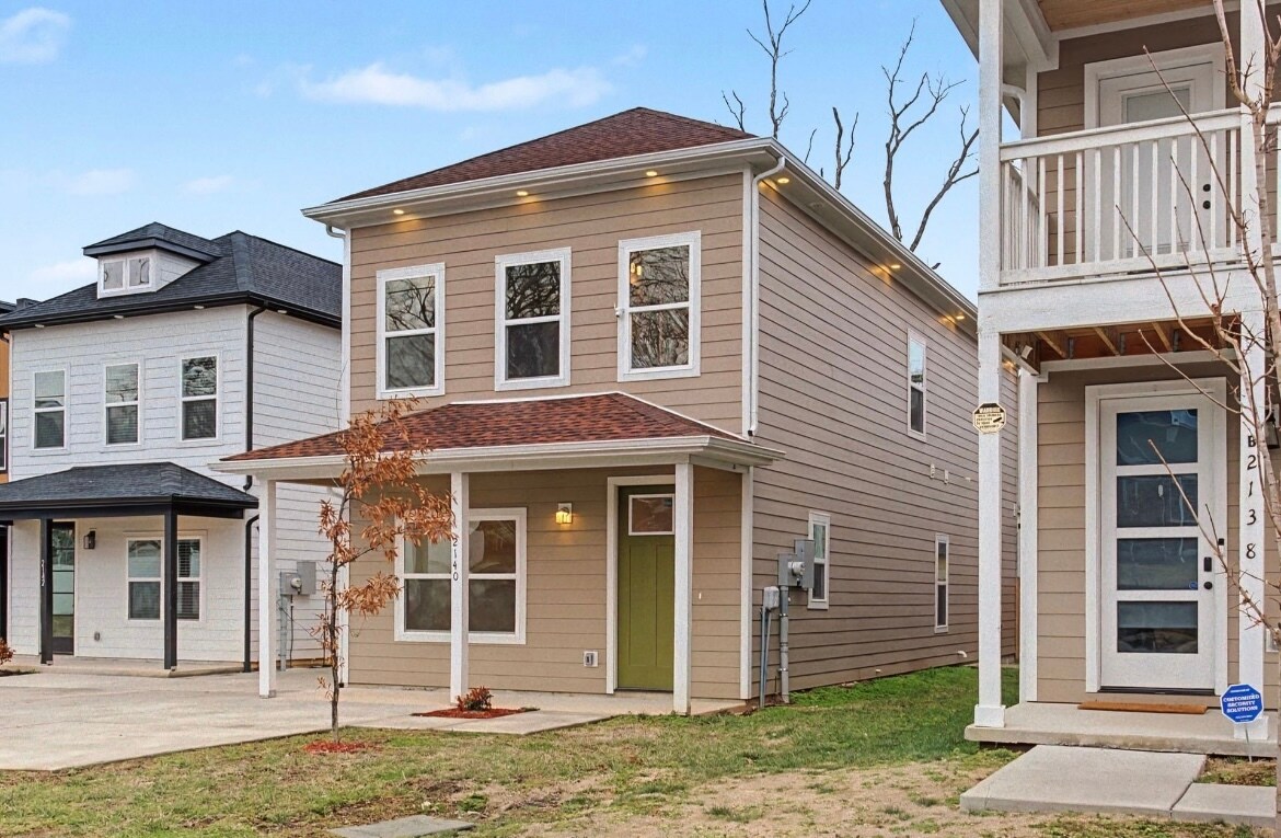 Building Photo - 2140 18th Ave N