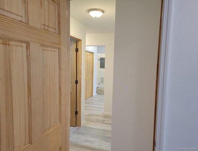 Building Photo - 100 Hillside Dr