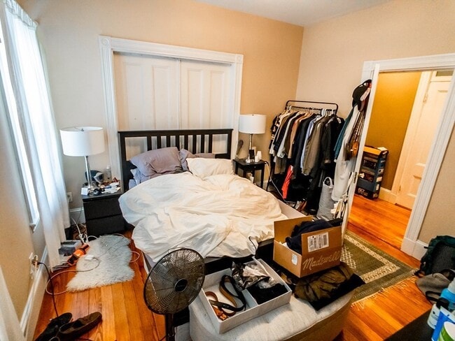 Building Photo - 30 Spring Park Ave