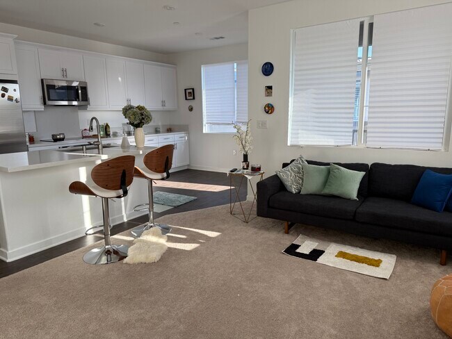 Building Photo - 4278 S Montoya Paseo