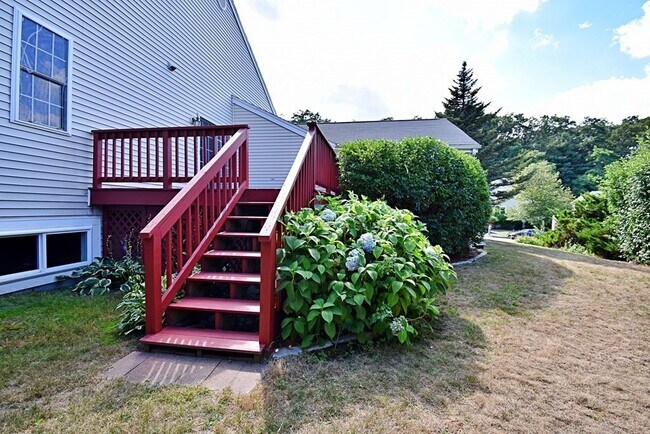 Building Photo - 19 Ptarmigan Dr