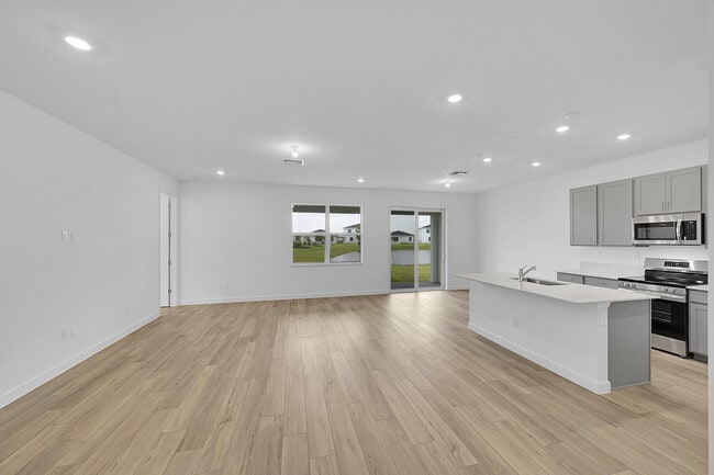 Building Photo - 3501 Harborside Ave