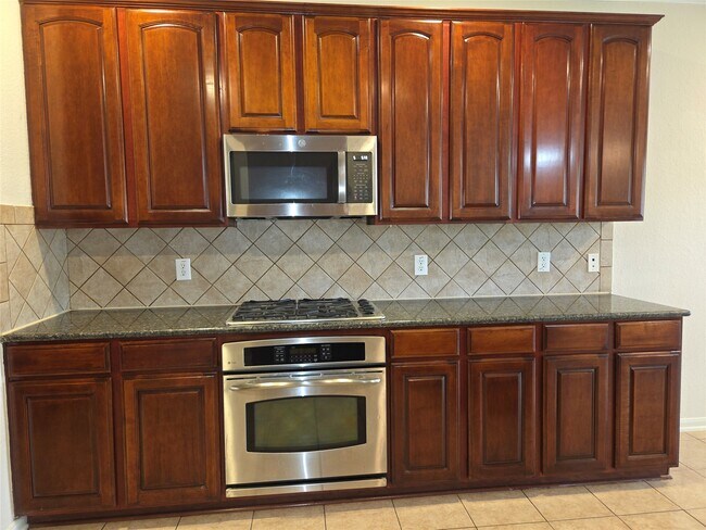 Building Photo - 4411 Wellington Grove Ln