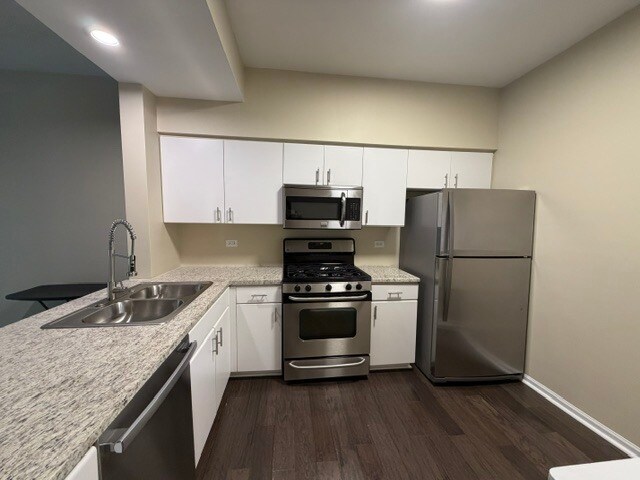 Building Photo - 522 Peebles Ct