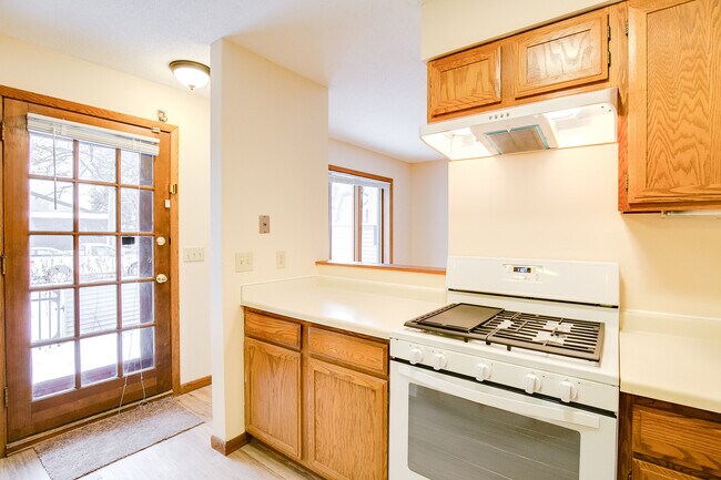 Building Photo - 2119 21st Ave S