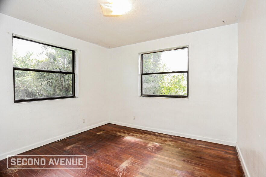 Building Photo - 5120 Quan Dr