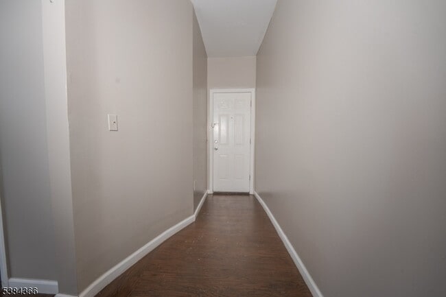 Building Photo - 296 N Clinton St