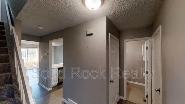 Building Photo - 2309 Lexington Village Ln