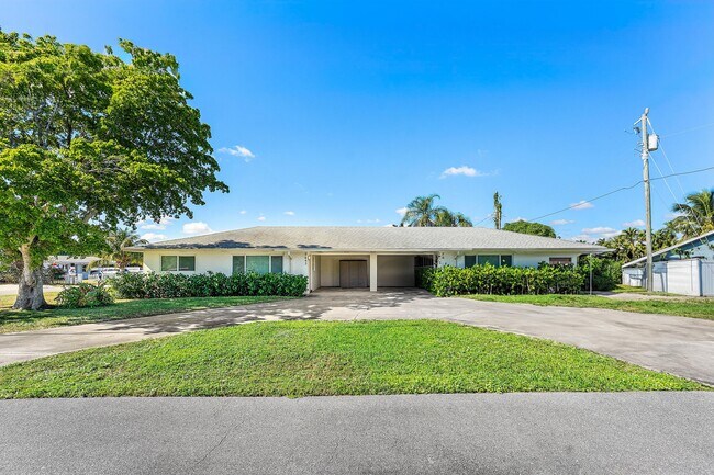 Building Photo - 7643 Overlook Rd