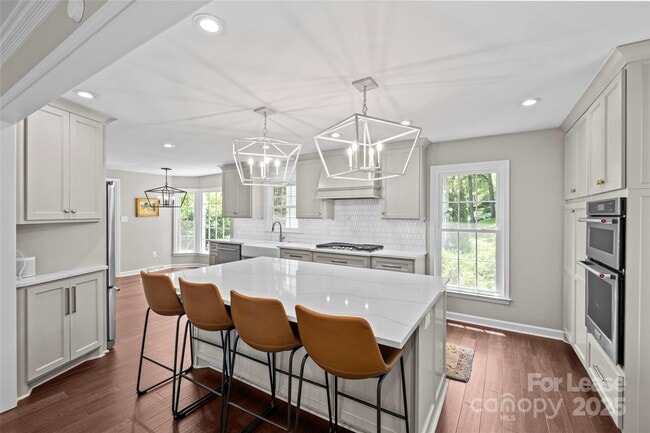 Building Photo - 2544 Ainsdale Rd