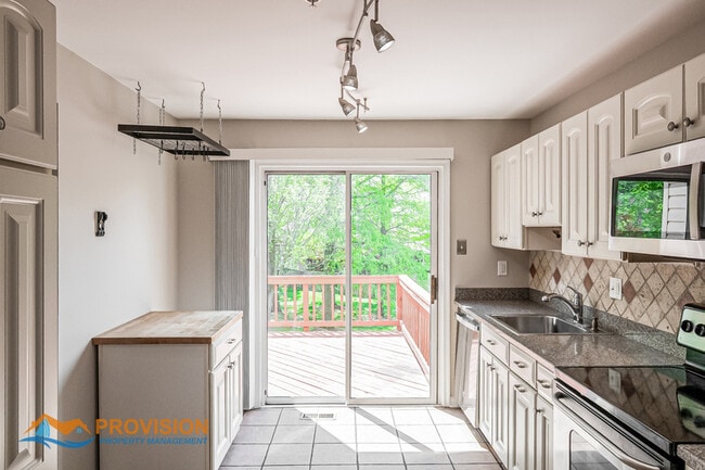 Building Photo - 2589 Ambling Cir