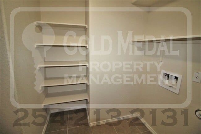 Building Photo - 6409 Cool Creek Dr