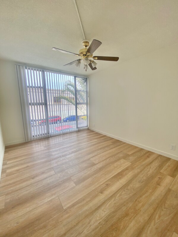 Building Photo - 2014 Ridgeley Dr