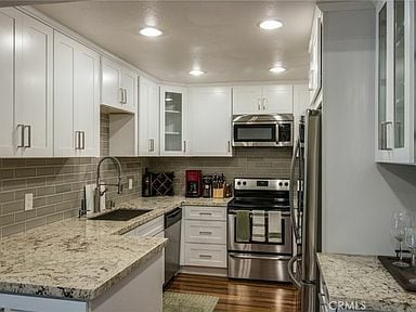 Building Photo - 100 Scholz Plaza